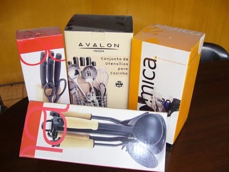 গুণ  Customizable Rectangular Cardboard Express Shipping Box কারখানা